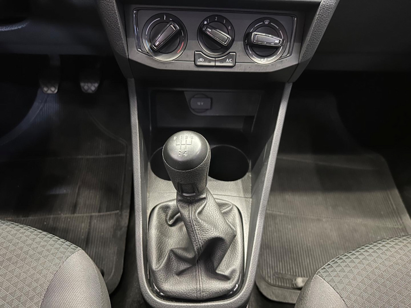 Foto do veículo VOLKSWAGEN VOYAGE NOVO  1.0 2023 26.919 KM 61.900,00