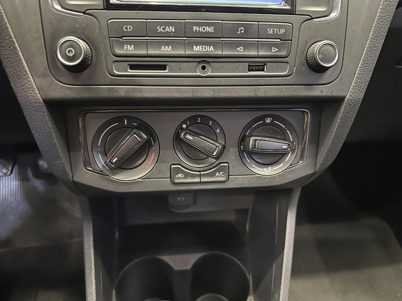 Foto do veículo VOLKSWAGEN VOYAGE NOVO  1.0 2023 26.919 KM 61.900,00