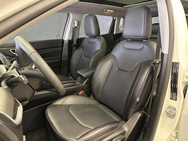Foto do veículo JEEP COMPASS  LONG. T270 1.3 TB 4X2 FLEX AUT. 2022 33.100 KM 139.900,00