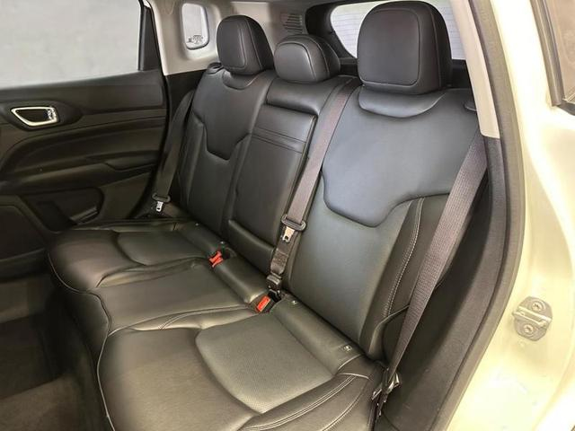 Foto do veículo JEEP COMPASS  LONG. T270 1.3 TB 4X2 FLEX AUT. 2022 33.100 KM 139.900,00
