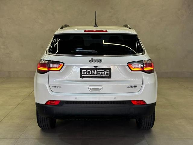 Foto do veículo JEEP COMPASS  LONG. T270 1.3 TB 4X2 FLEX AUT. 2022 33.100 KM 139.900,00