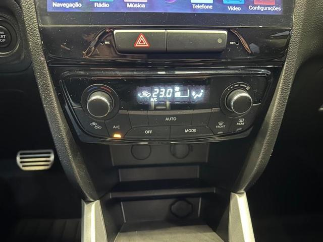 Foto do veículo SUZUKI VITARA SUZUKI  4SPO 2W 2018 49.143 KM 89.900,00