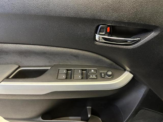 Foto do veículo SUZUKI VITARA SUZUKI  4SPO 2W 2018 49.143 KM 89.900,00