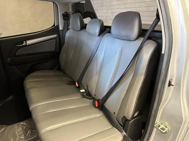 Foto do veículo CHEVROLET S10  LT FD2 2021 34.967 KM 159.900,00
