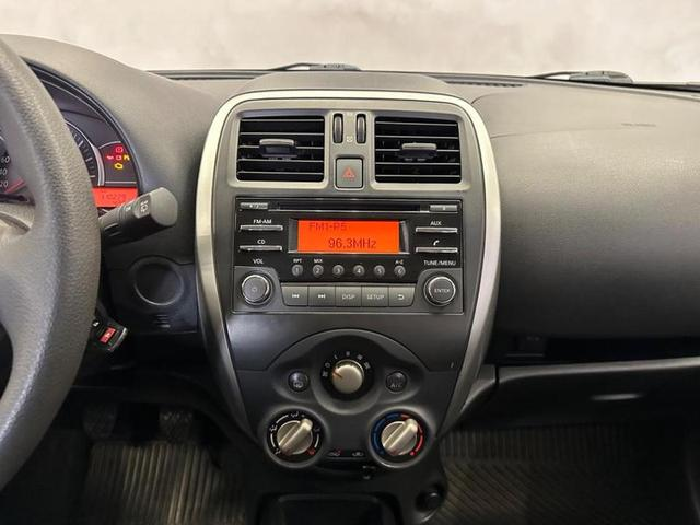 Foto do veículo NISSAN MARCH  16SV 2015 110.215 KM 44.900,00