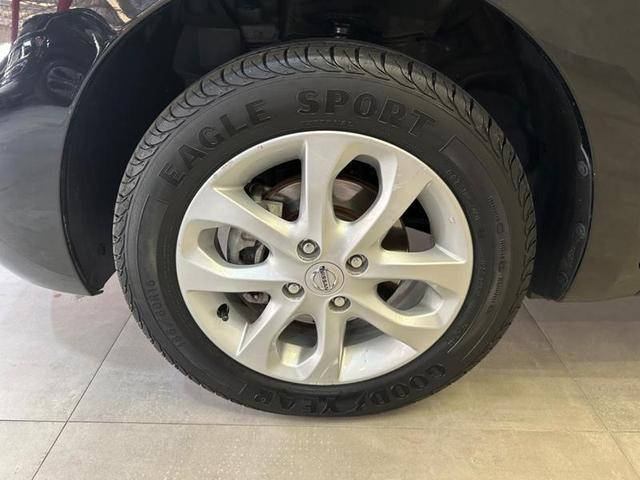 Foto do veículo NISSAN MARCH  16SV 2015 110.215 KM 44.900,00