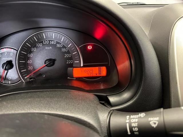 Foto do veículo NISSAN MARCH  16SV 2015 110.215 KM 44.900,00