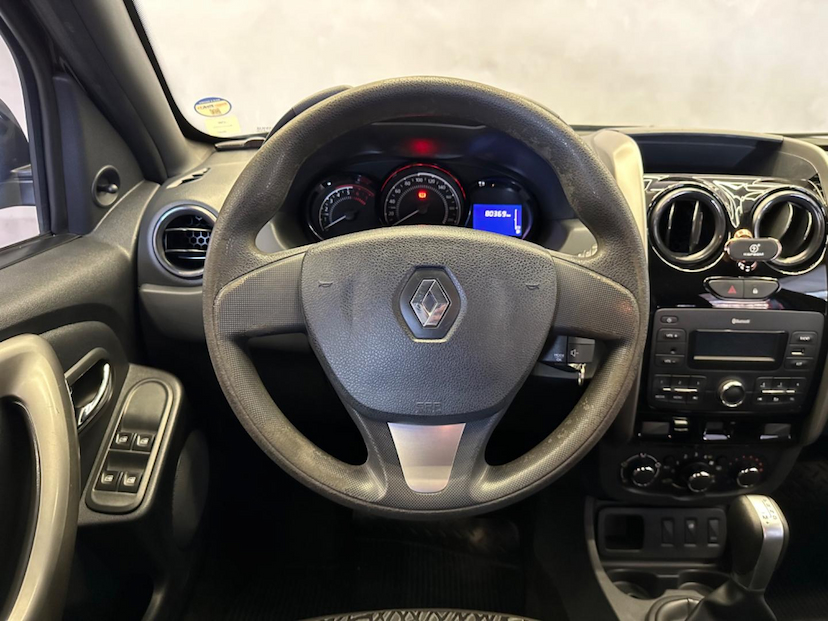 Foto do veículo RENAULT DUSTER  16 E CVT 2018 80.297 KM 69.900,00