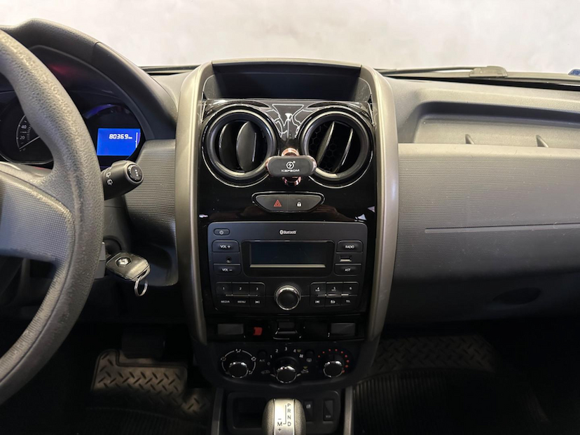Foto do veículo RENAULT DUSTER  16 E CVT 2018 80.297 KM 69.900,00