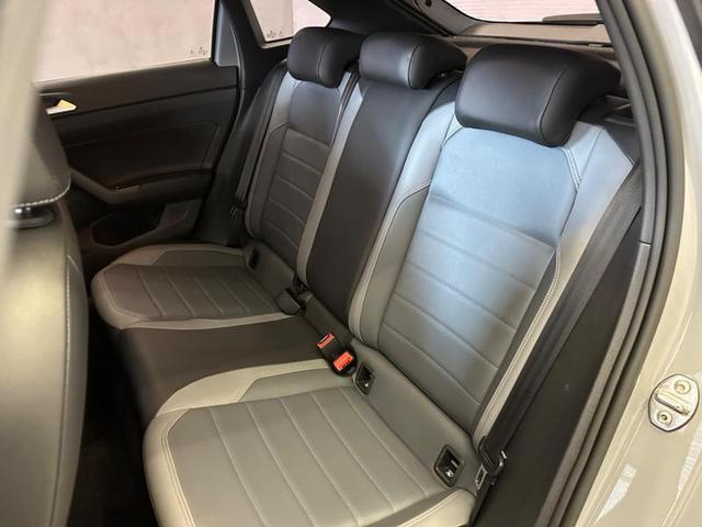 Foto do veículo VOLKSWAGEN NIVUS  1.0 200 TSI HIGHLINE 2022 52.970 KM 114.900,00