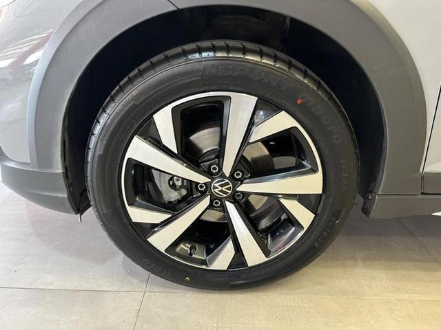 Foto do veículo VOLKSWAGEN NIVUS  1.0 200 TSI HIGHLINE 2022 52.970 KM 114.900,00