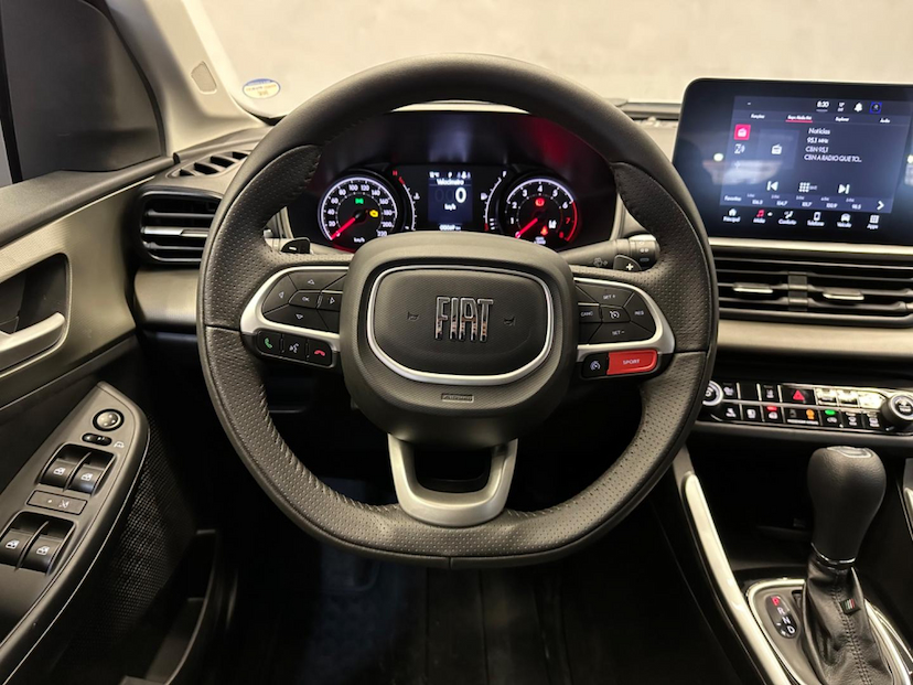 Foto do veículo FIAT FASTBACK  AUDACE TURBO 200 FLEX AT 4P 2023 13.067 KM 115.900,00