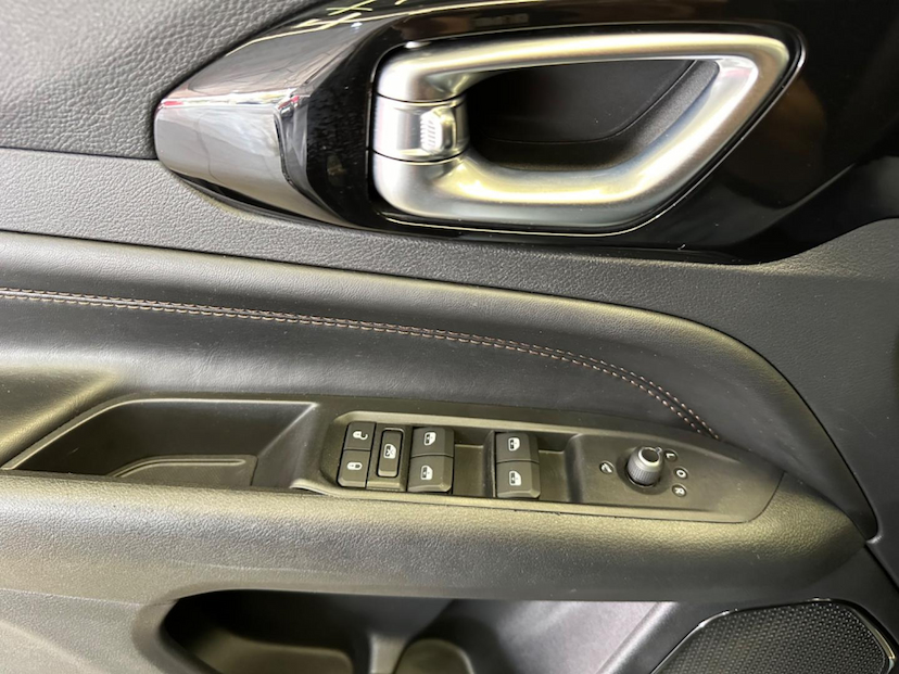 Foto do veículo JEEP COMPASS  LIMITED TD 2022 55.891 KM 155.900,00