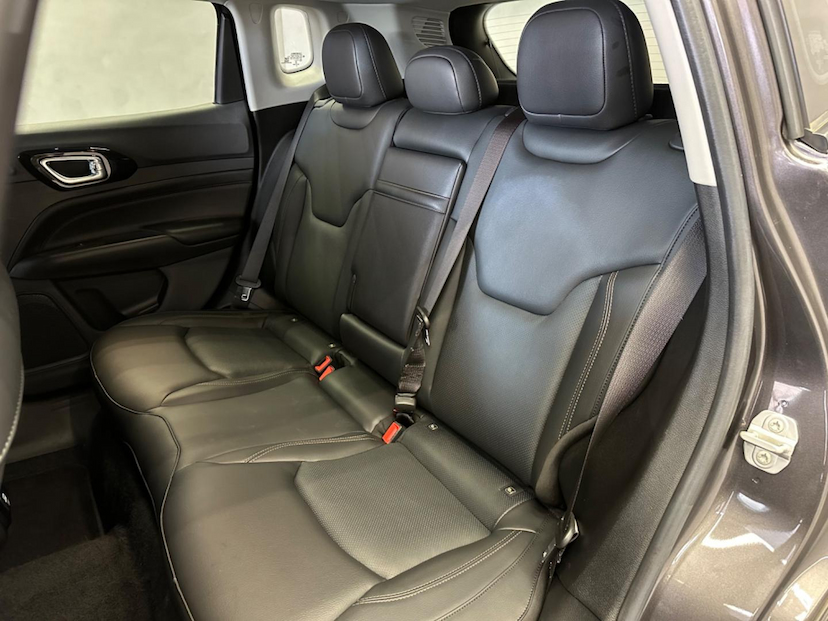 Foto do veículo JEEP COMPASS  LIMITED TD 2022 55.891 KM 155.900,00