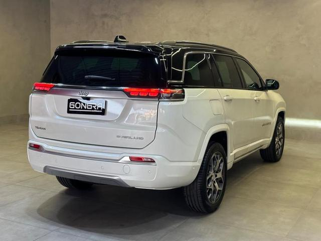 Foto do veículo JEEP COMMANDER  OVR TD380 2023 14.821 KM 229.900,00