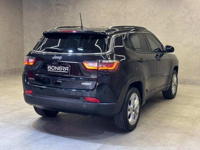 Foto do veículo JEEP COMPASS  LONG. T270 1.3 TB 4X2 FLEX AUT. 2022 22.800 KM 135.900,00