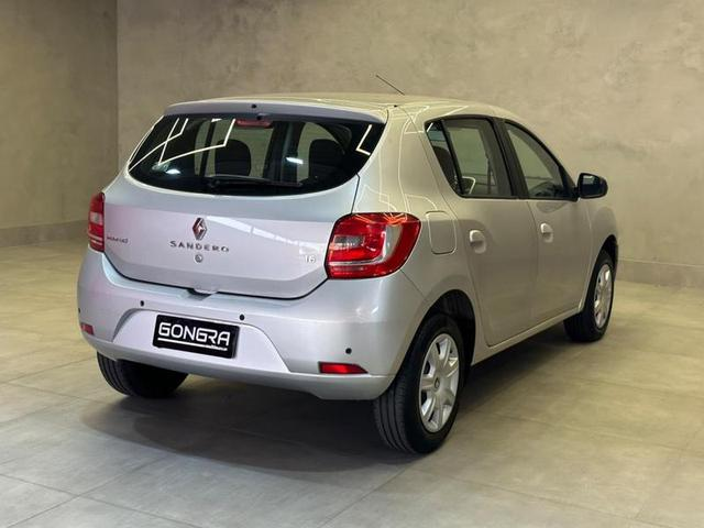 Foto do veículo RENAULT SANDERO  1.6 EXPRESSION 2018 132.600 KM 45.900,00