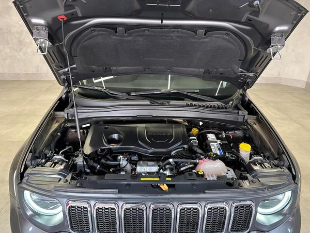 Foto do veículo JEEP RENEGADE  LONGITUDE T270 1.3 TB 4X2 FLEX AUT 2022 30.547 KM 115.900,00