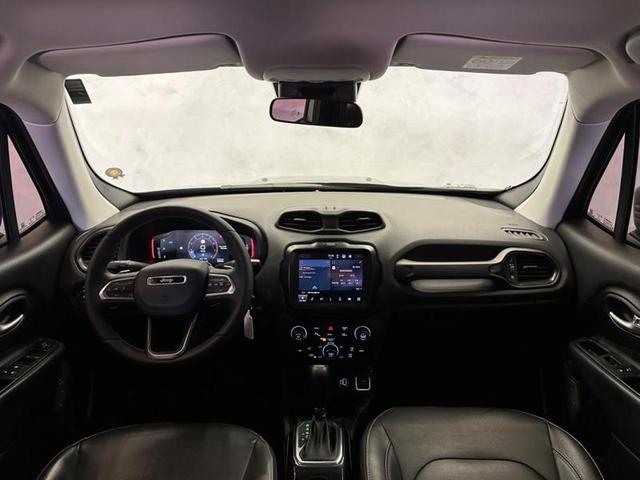 Foto do veículo JEEP RENEGADE  LONGITUDE T270 1.3 TB 4X2 FLEX AUT 2022 30.547 KM 115.900,00