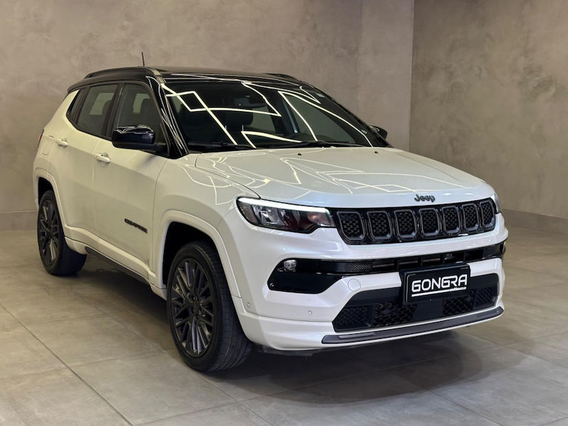 Foto do veículo JEEP COMPASS  SERIE S TF 2023 32.440 KM 177.900,00