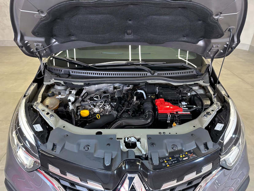 Foto do veículo RENAULT CAPTUR  ICONIC 1.3 TB 16V FLEX 5P AUT 2022 31.018 KM 108.900,00