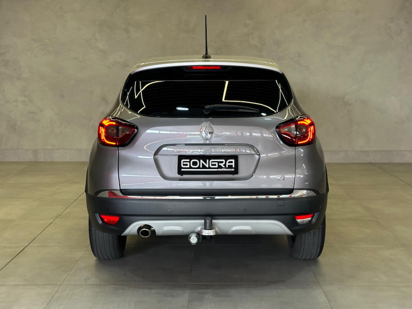 Foto do veículo RENAULT CAPTUR  ICONIC 1.3 TB 16V FLEX 5P AUT 2022 31.018 KM 108.900,00