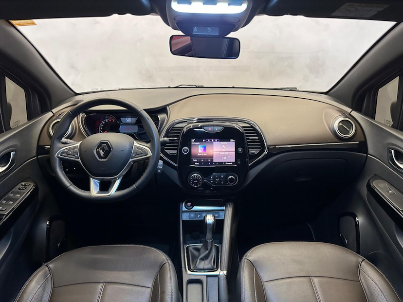 Foto do veículo RENAULT CAPTUR  ICONIC 1.3 TB 16V FLEX 5P AUT 2022 31.018 KM 108.900,00