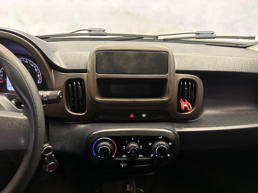 Foto do veículo FIAT MOBI  TREKKING 1.0 FLEX 5P 2021 94.005 KM 52.900,00