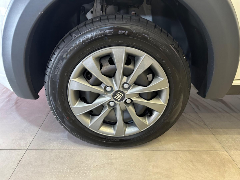 Foto do veículo FIAT MOBI  TREKKING 1.0 FLEX 5P 2021 94.005 KM 52.900,00