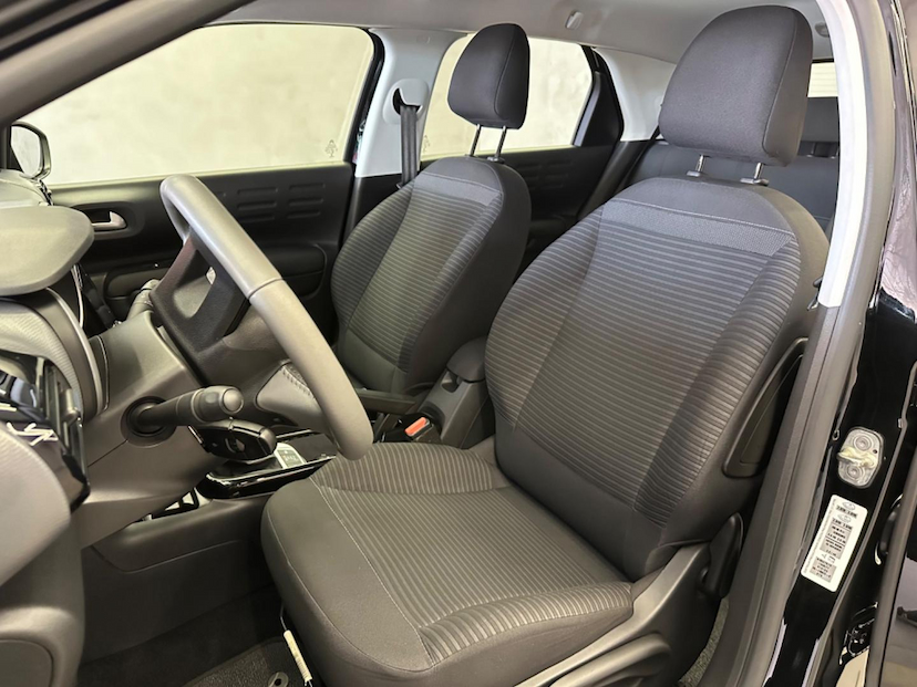 Foto do veículo CITROËN C4 CACTUS  1.6 FEEL PACK AUT 2022 28.541 KM 84.900,00