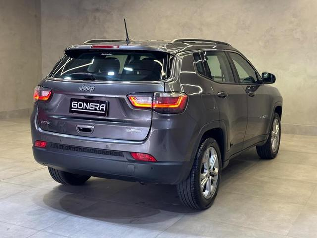 Foto do veículo JEEP COMPASS  LONG TF 2022 61.103 KM 128.900,00