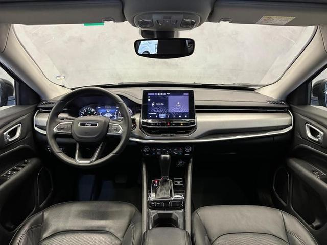 Foto do veículo JEEP COMPASS  LONG TF 2022 61.103 KM 128.900,00
