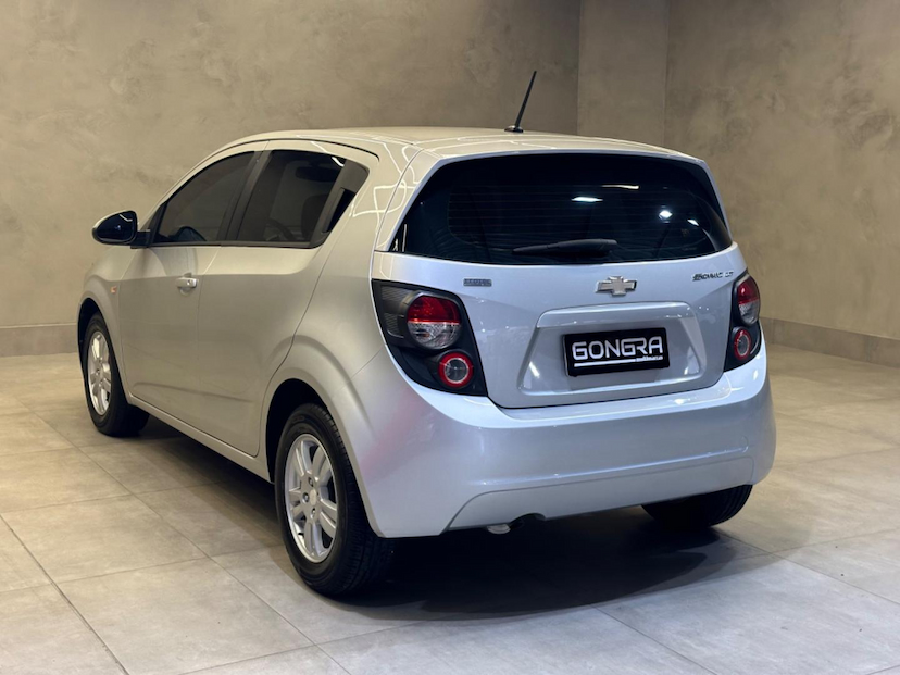 Foto do veículo CHEVROLET SONIC  LT HB MT 2013 93.718 KM 40.900,00