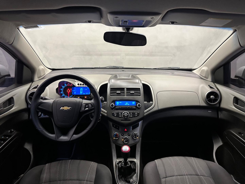 Foto do veículo CHEVROLET SONIC  LT HB MT 2013 93.718 KM 40.900,00