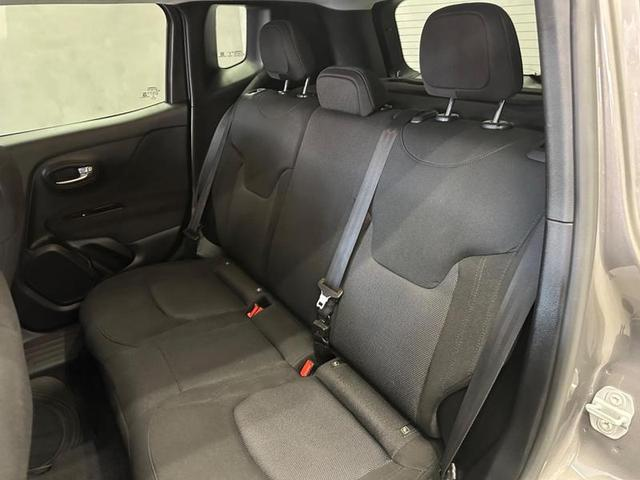 Foto do veículo JEEP RENEGADE  1.8 4X2 FLEX 16V AUT. 2021 62.137 KM 79.900,00