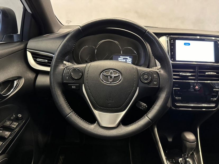 Foto do veículo TOYOTA YARIS  HB XLS 1.5 AT 2020 49.600 KM 89.900,00
