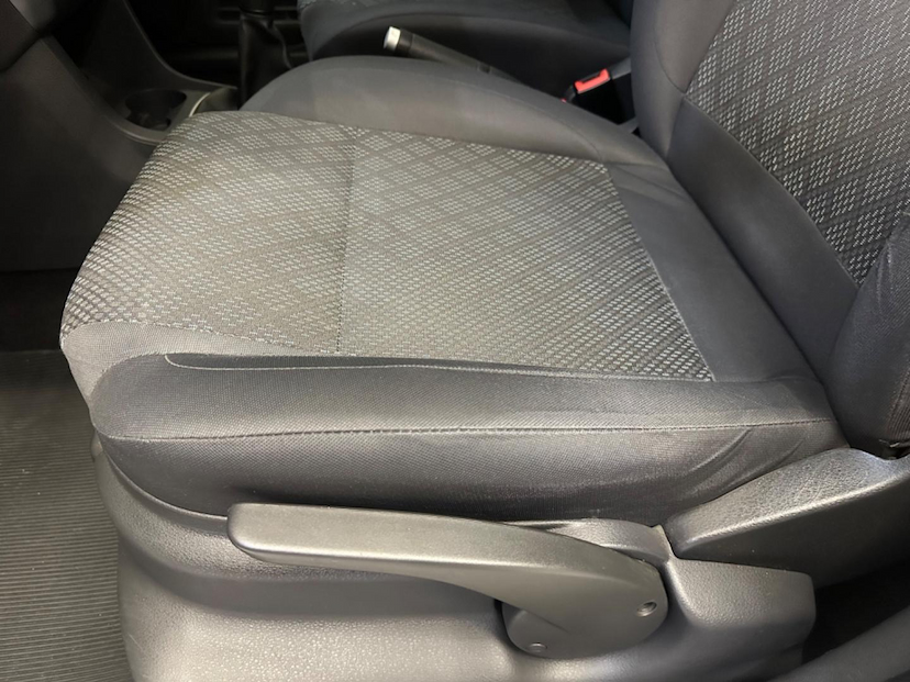 Foto do veículo VOLKSWAGEN FOX  1.0 8V (G2) (TREND) 4P 2015 97.477 KM 45.900,00