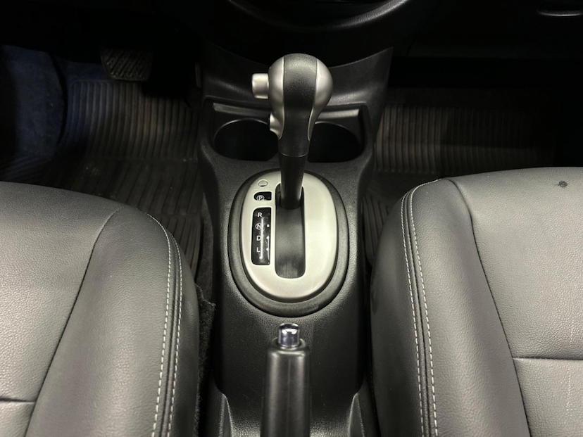 Foto do veículo NISSAN VERSA  16SL CVT 2020 121.500 KM 67.900,00