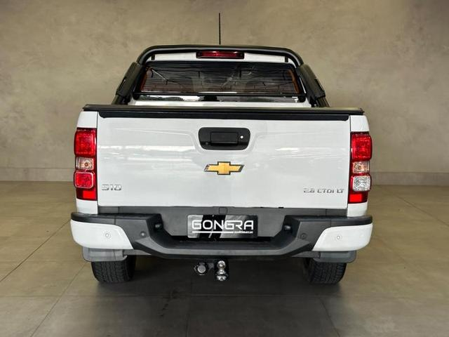 Foto do veículo CHEVROLET S10  LT 4X4 AT 2021 128.844 KM 154.900,00