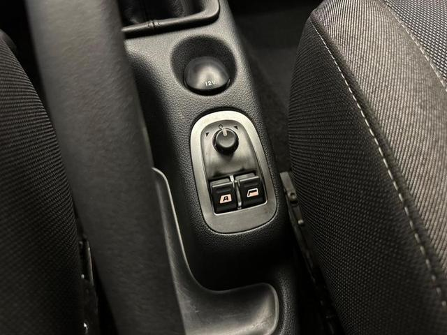 Foto do veículo PEUGEOT 207  HATCH QUIKSILVER 1.6 8V FLEX 4P 2012 44.930 KM 32.900,00