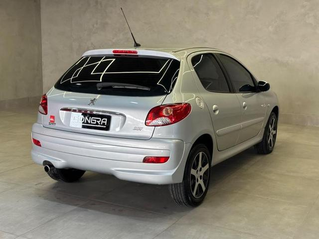 Foto do veículo PEUGEOT 207  HATCH QUIKSILVER 1.6 8V FLEX 4P 2012 44.930 KM 32.900,00