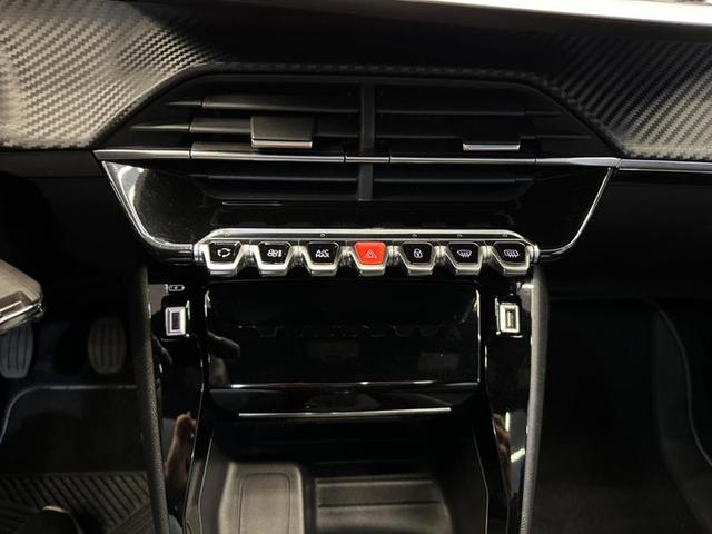 Foto do veículo PEUGEOT 208 NEW  1.0 MT 2024 8.212 KM 86.900,00