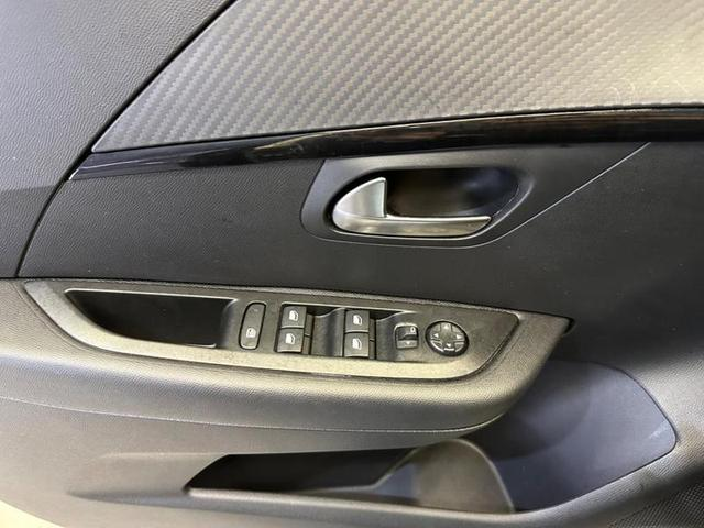 Foto do veículo PEUGEOT 208 NEW  1.0 MT 2024 8.212 KM 86.900,00