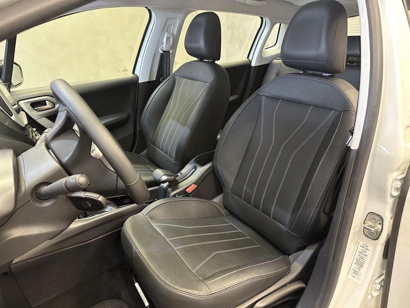 Foto do veículo PEUGEOT 2008  GRF THP AT 2023 18.422 KM 102.900,00