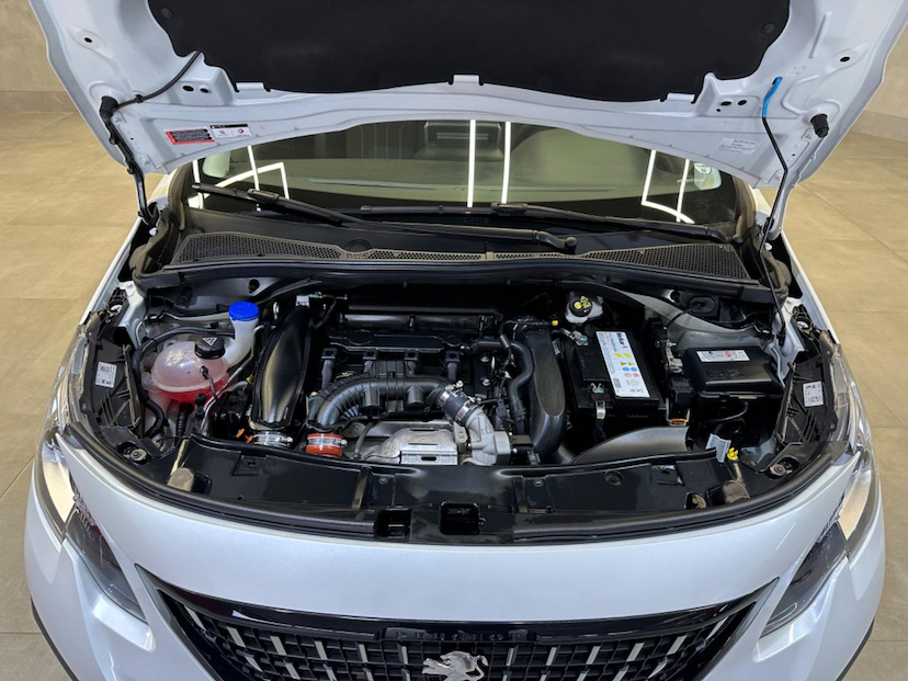 Foto do veículo PEUGEOT 2008  GRF THP AT 2023 18.422 KM 102.900,00