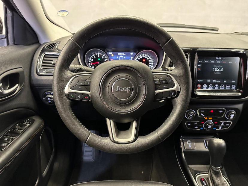 Foto do veículo JEEP COMPASS  LIMITED F 2018 33.418 KM 102.900,00