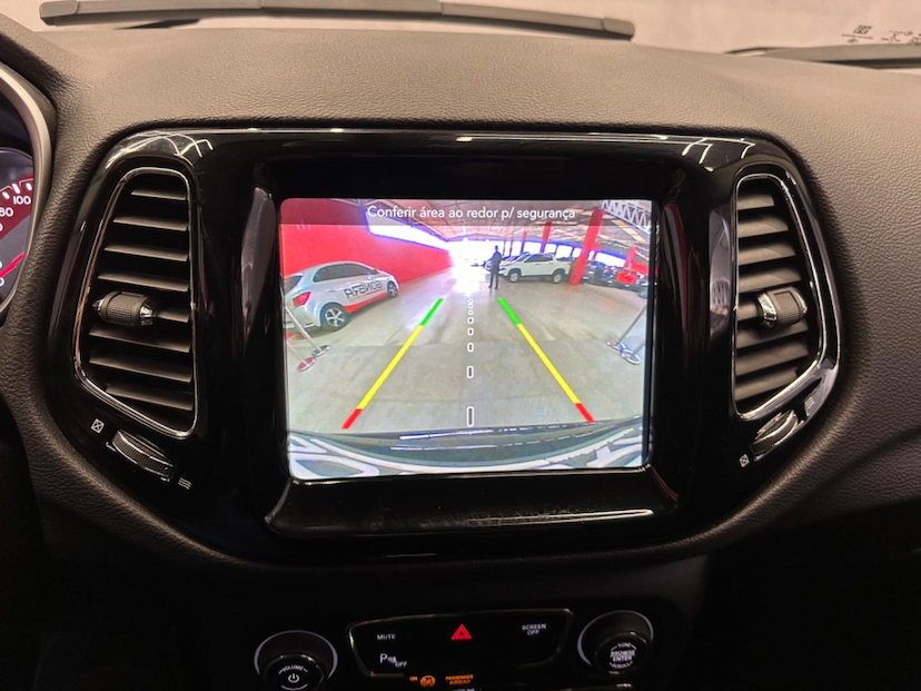 Foto do veículo JEEP COMPASS  LIMITED F 2018 33.418 KM 102.900,00