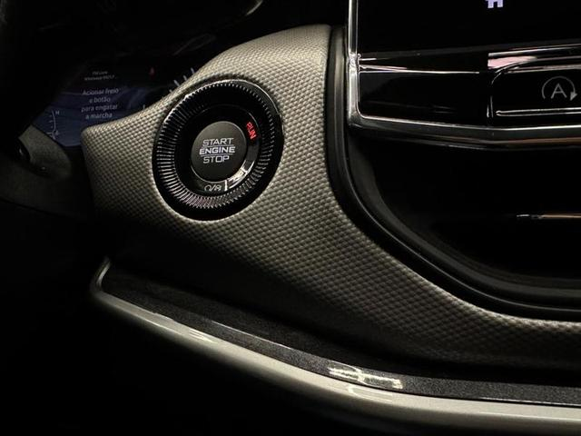 Foto do veículo JEEP COMPASS  LONG TF 2022 11.957 KM 136.900,00