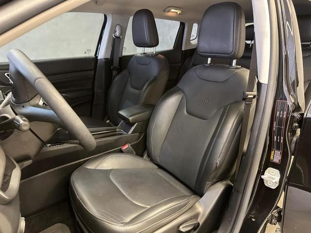 Foto do veículo JEEP COMPASS  LONG TF 2022 11.957 KM 136.900,00