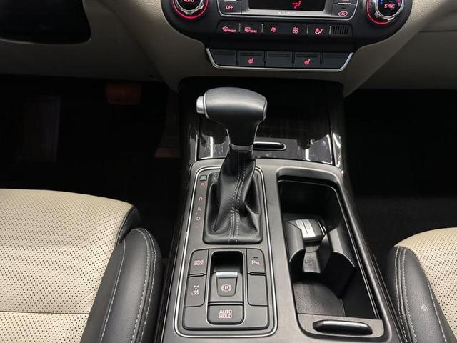 Foto do veículo KIA SORENTO  3.5 V6 24V 4X4 AUT 7 LUGARES 2020 32.620 KM 188.900,00